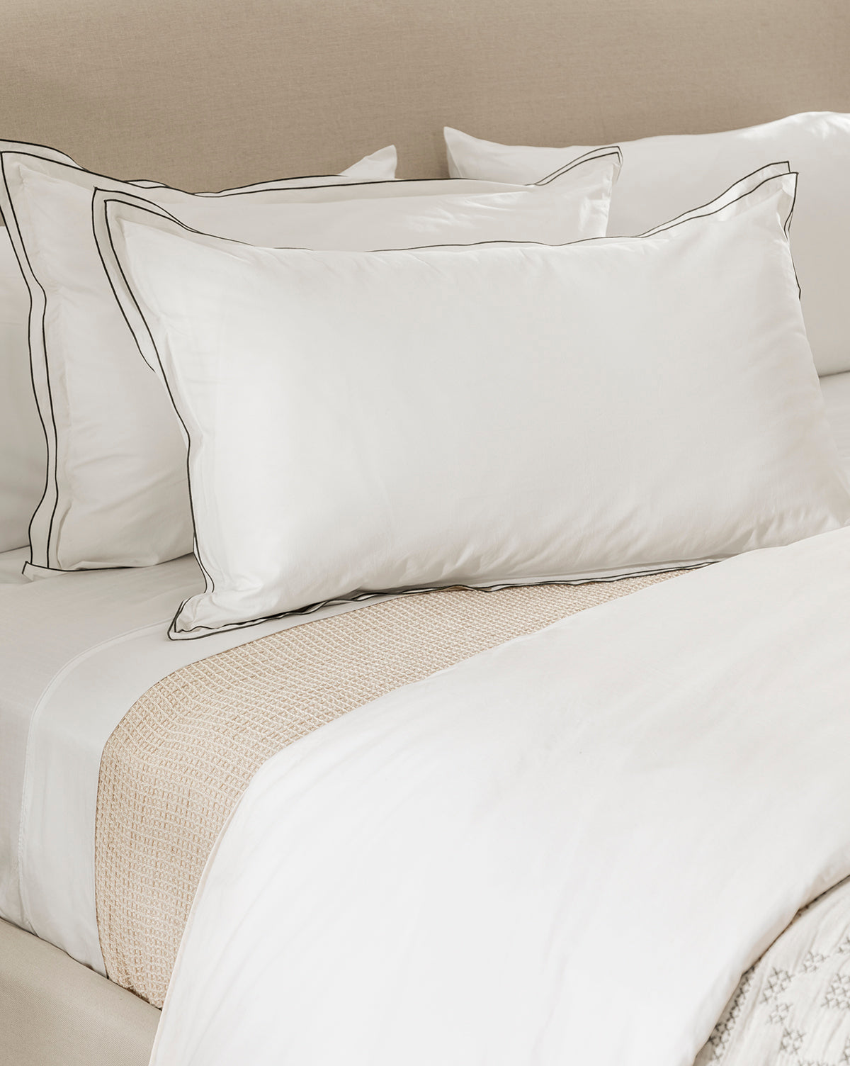 Devlin White Shams (Set of 2)