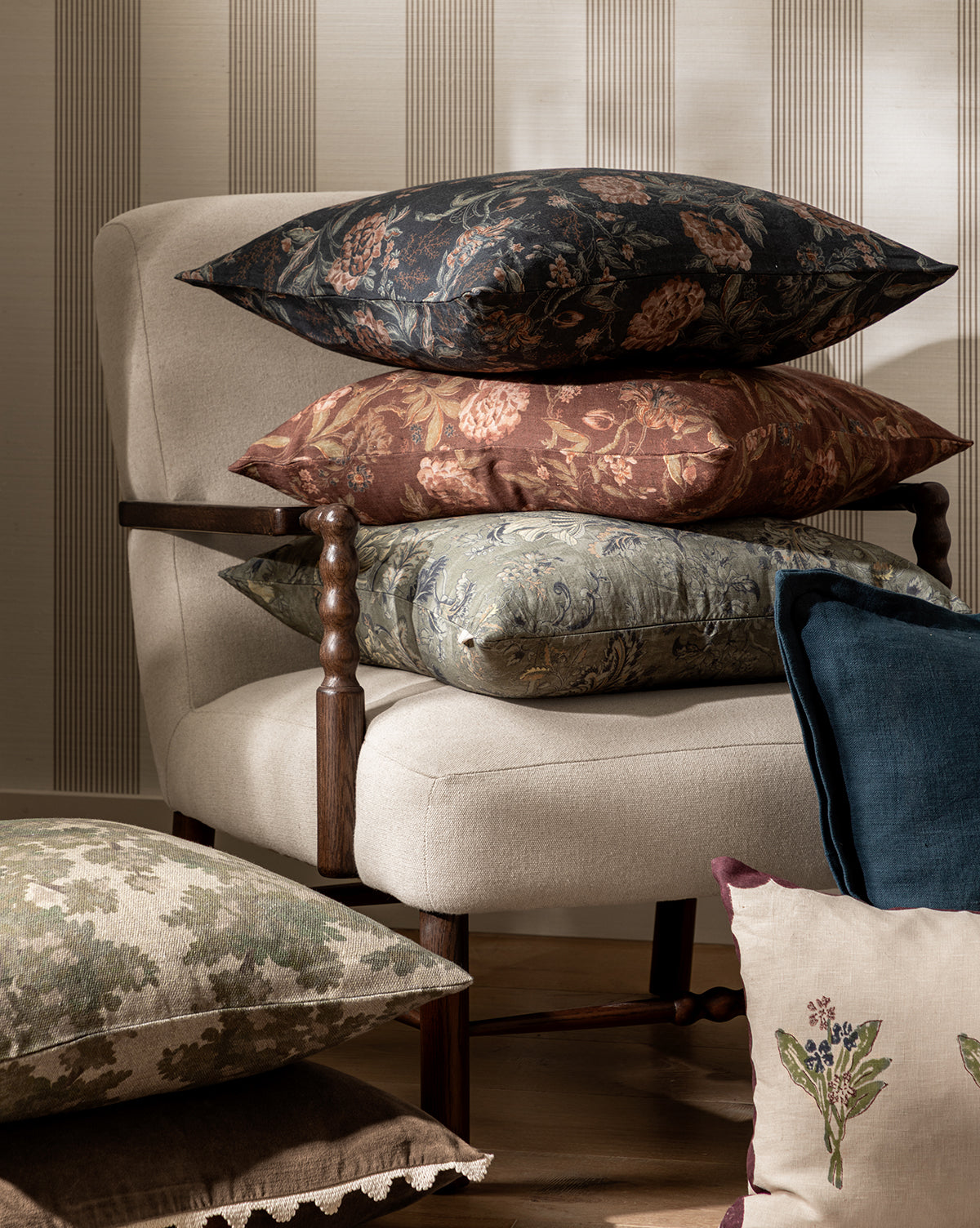 Lavinia Pillow Cover