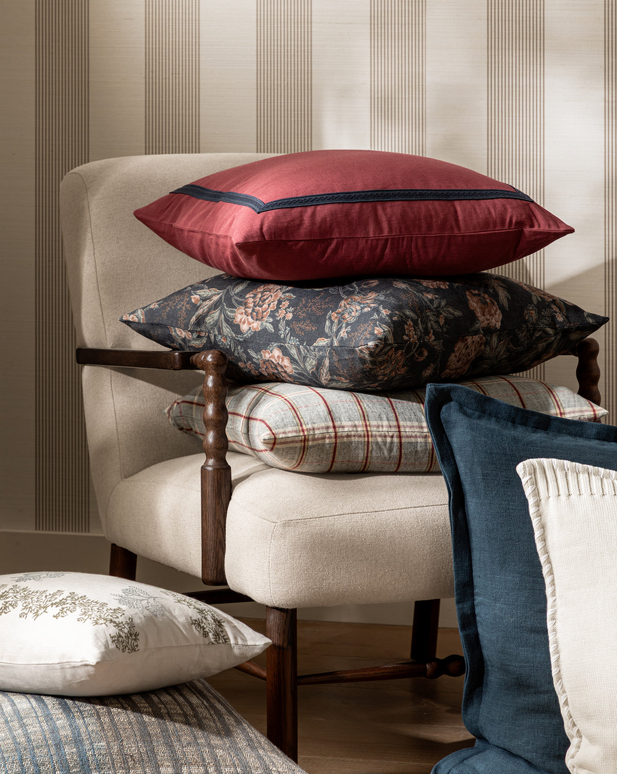 Capulet Pillow Cover