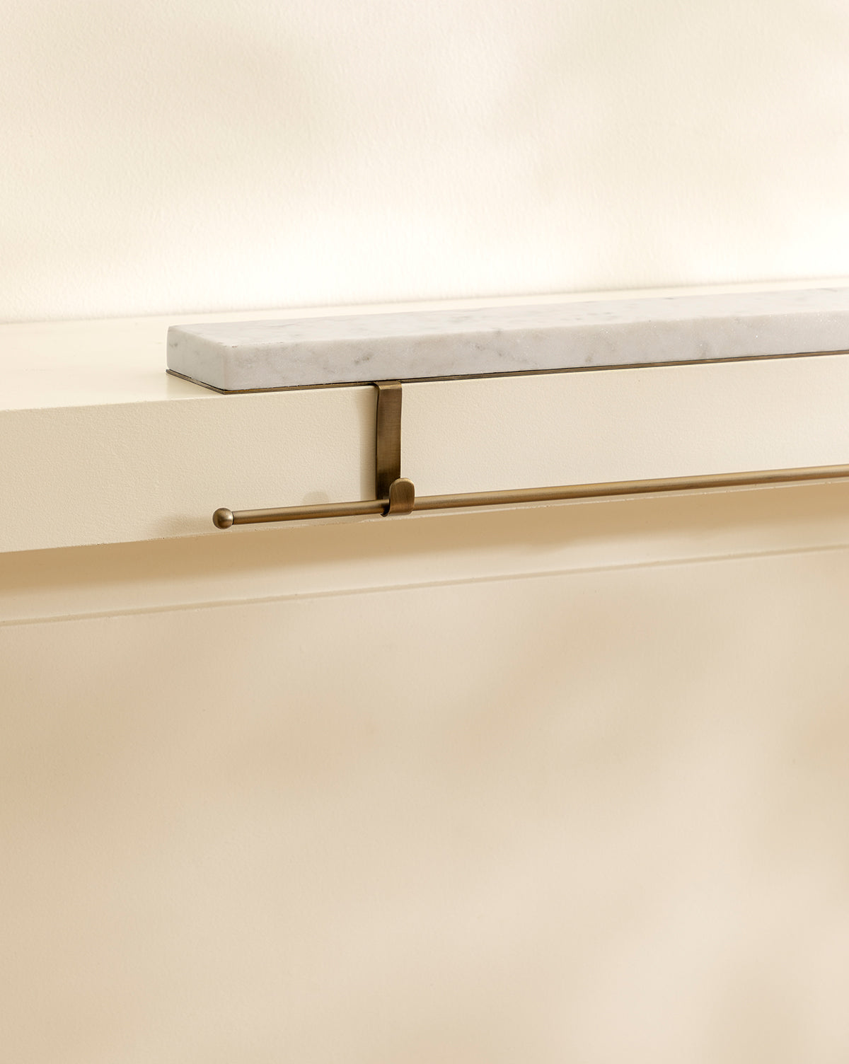 25" Marble Stocking Holder with Rod