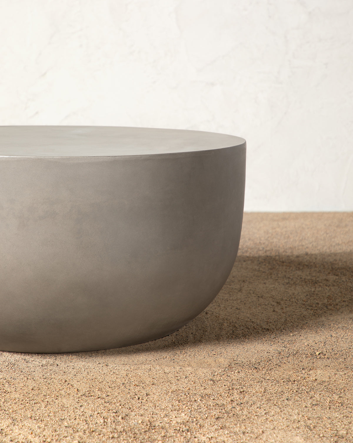 outdoor coffee table, round outdoor coffee table, cement table, gray table