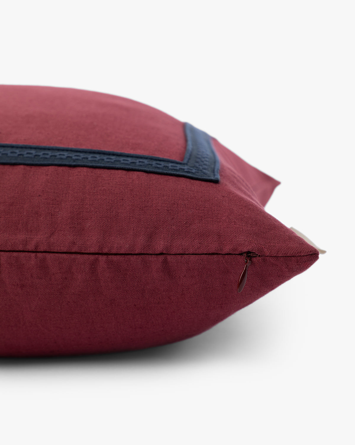 Capulet Pillow Cover