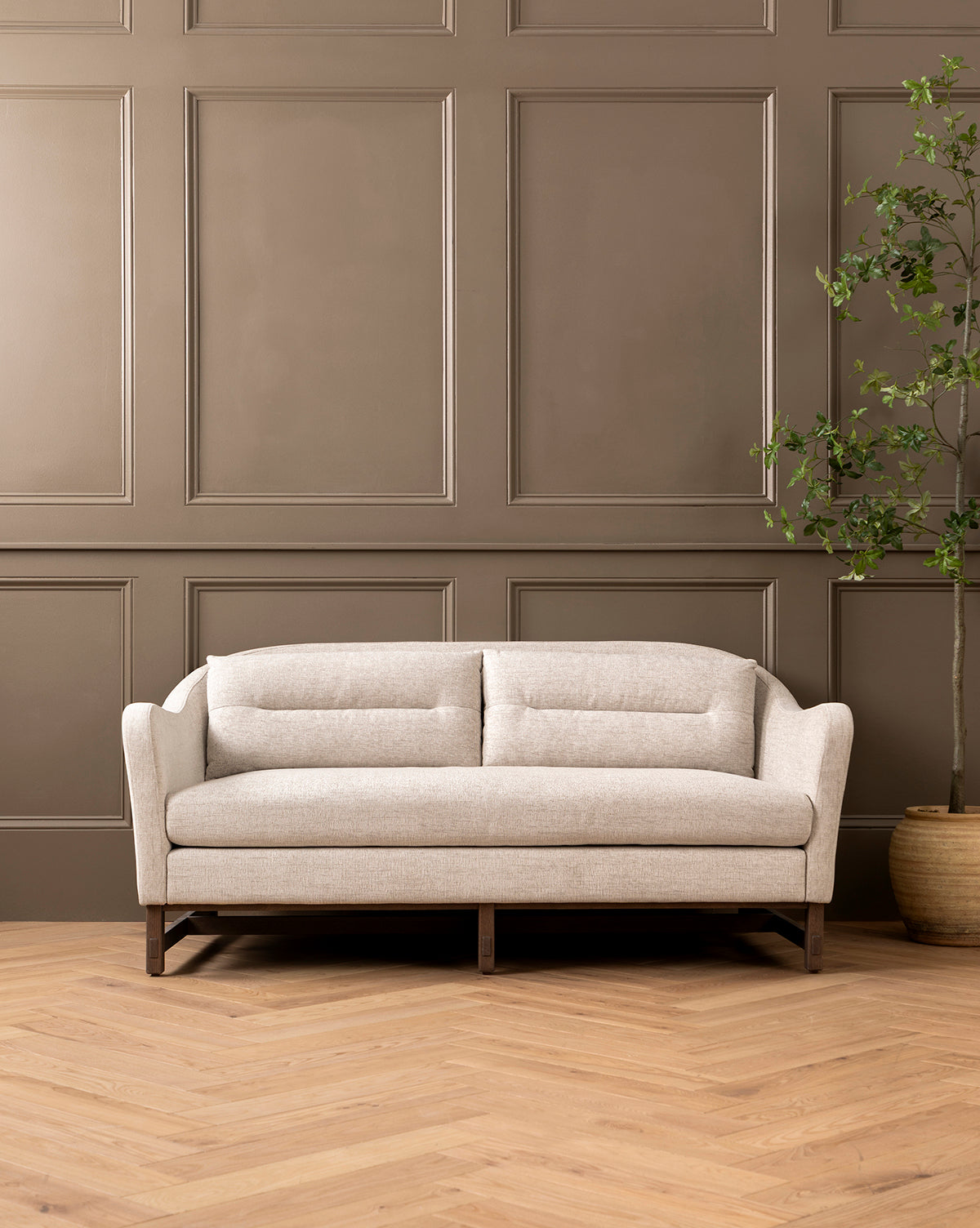 Commodore Settee 68"