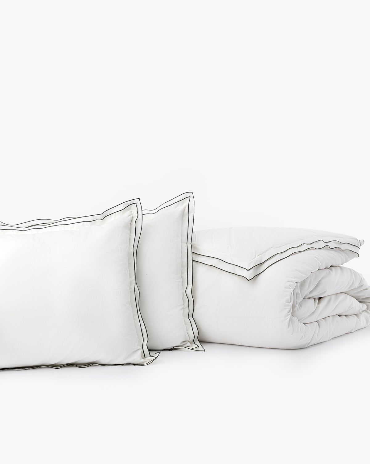 Devlin White Duvet Cover & Sham Set