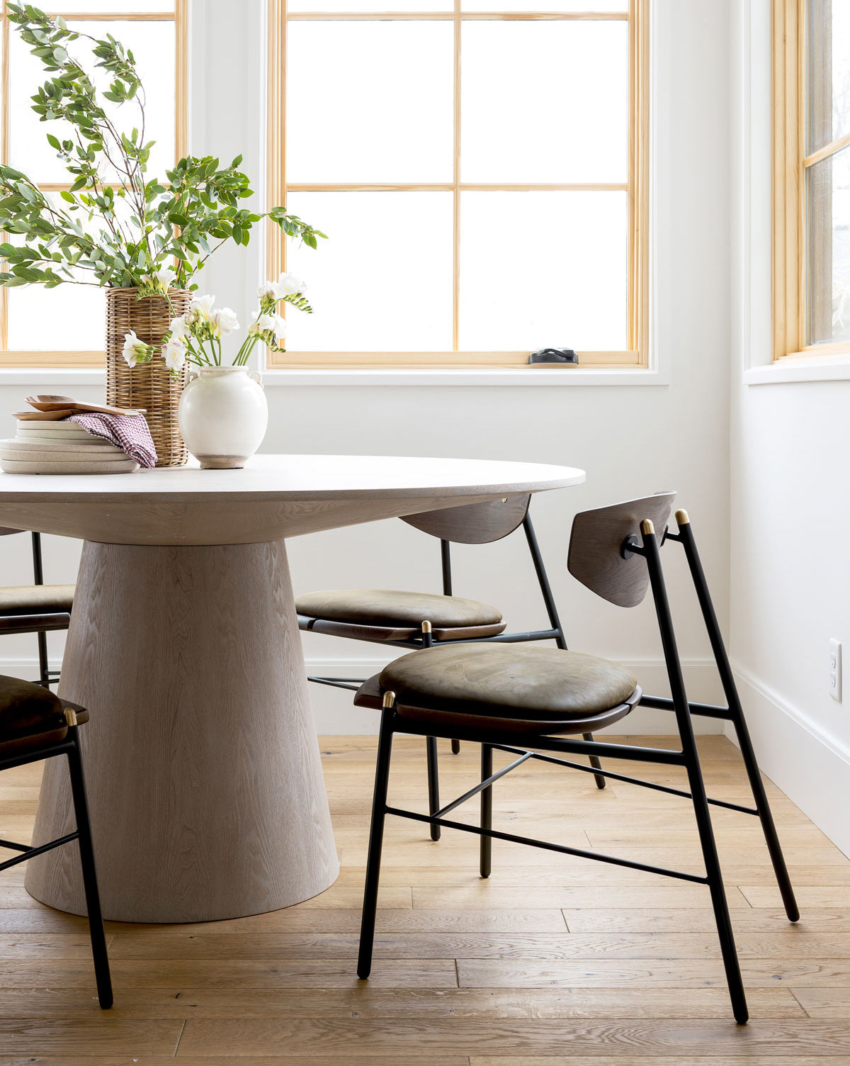 Preston Round Dining Table