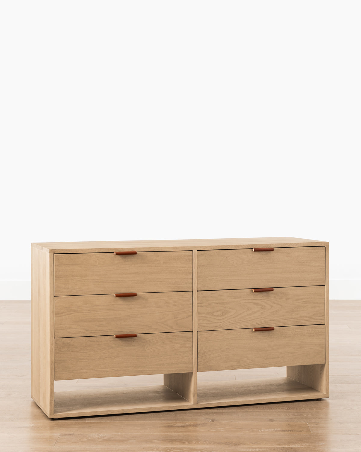 Kayson Dresser