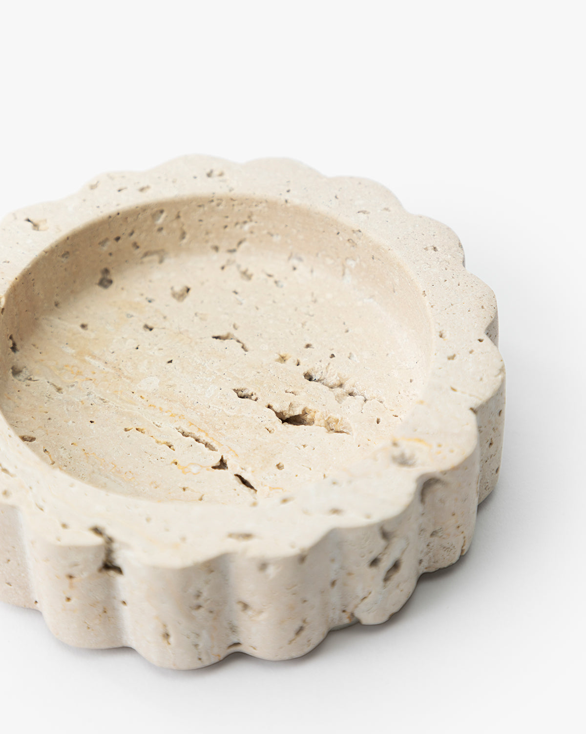 Lottie Scalloped Plate