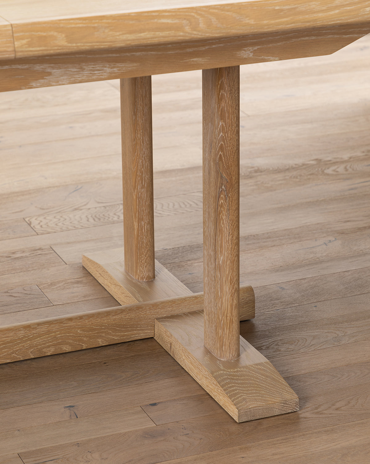 oak dining table, extension dining table, large dining table, oak furniture