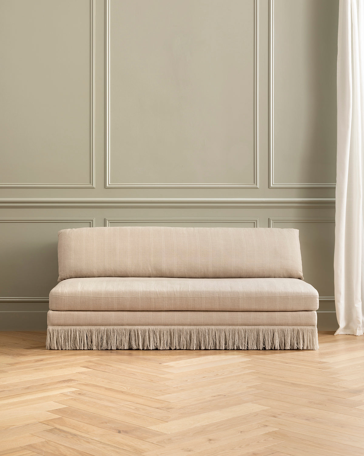 Philippa Settee (Ready to Ship)