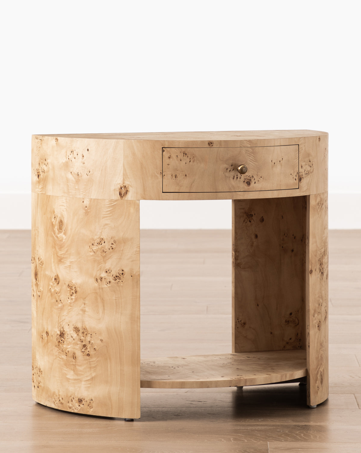 Pia Nightstand