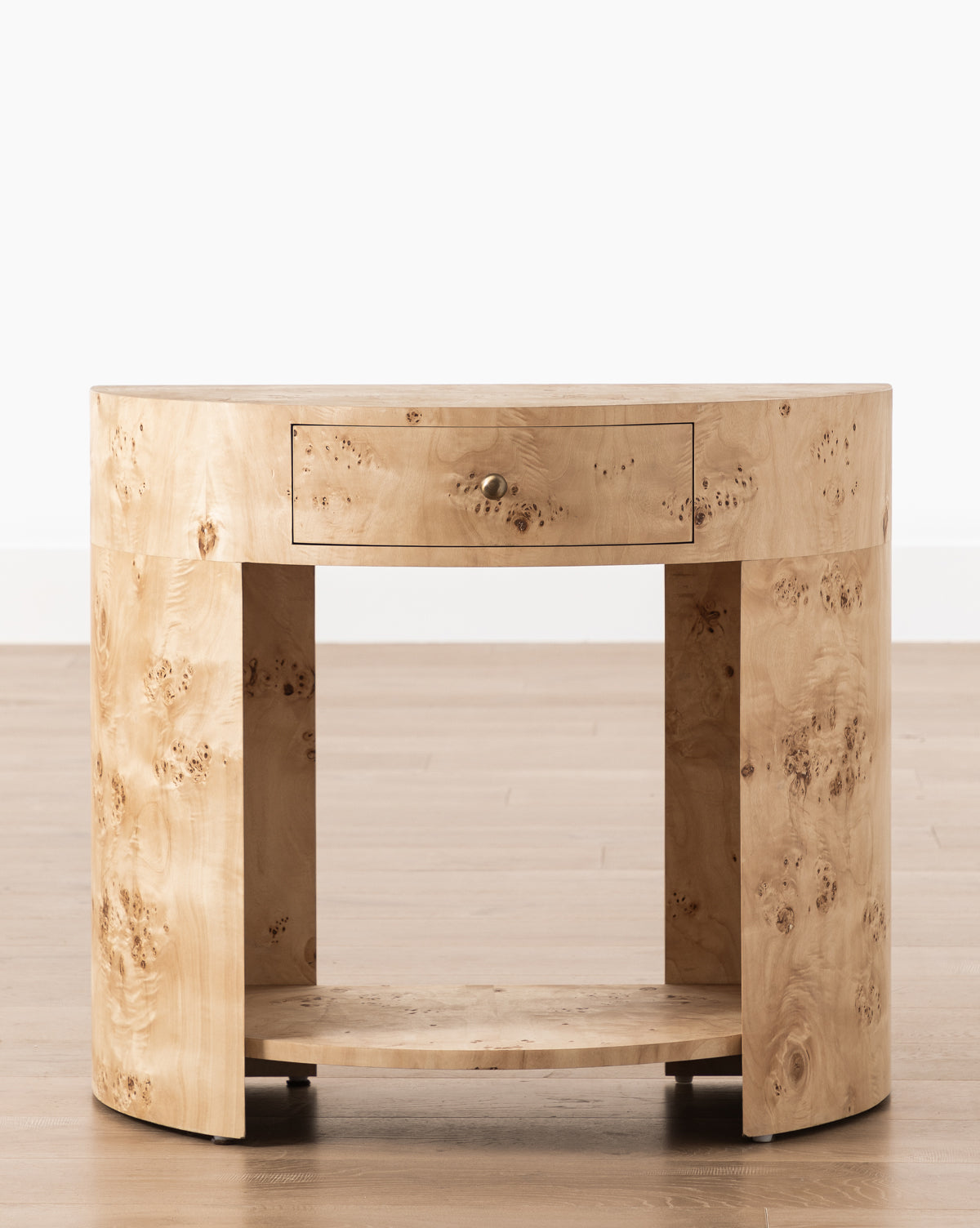 Pia Nightstand