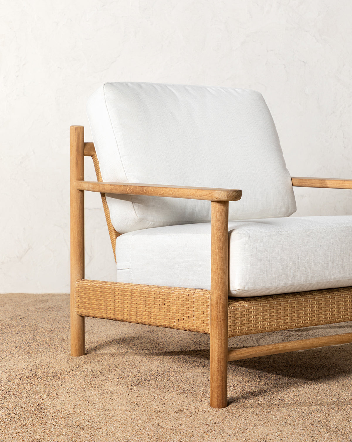 Teak chair, teak lounge chair, lounge outdoor furniture, lounge chair for back yard