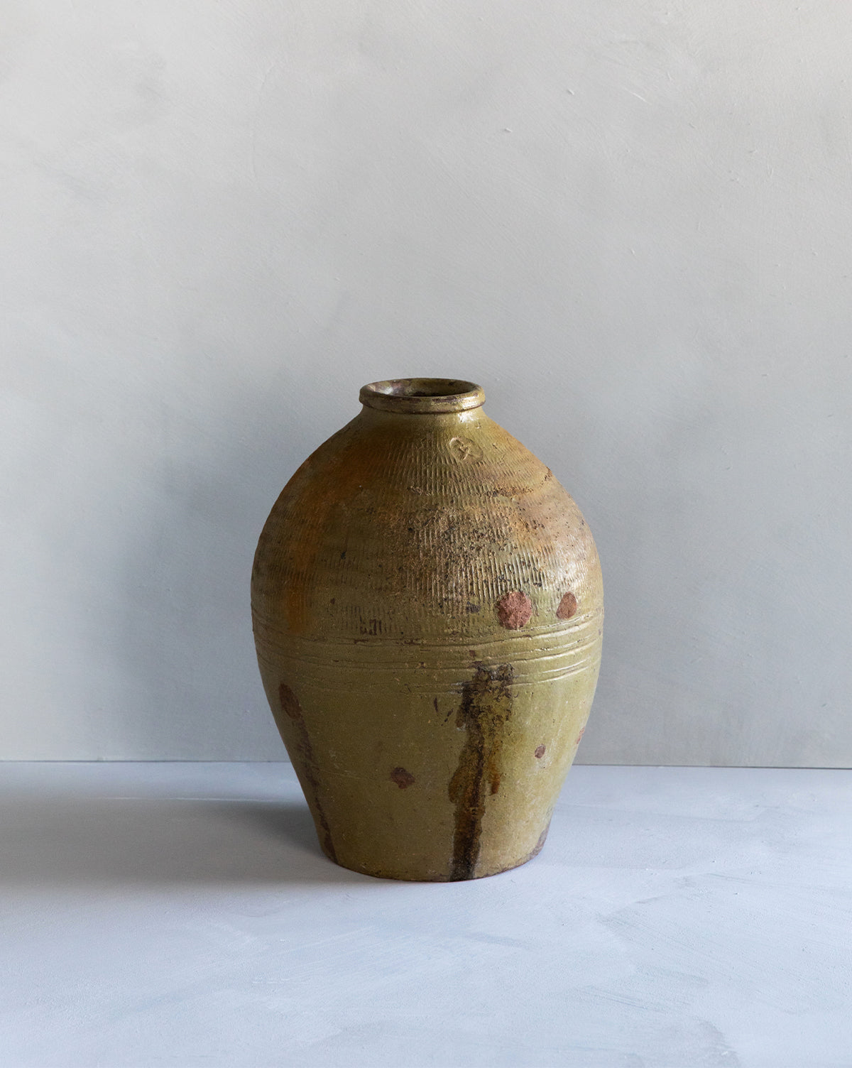 Vintage Mijiu Jar