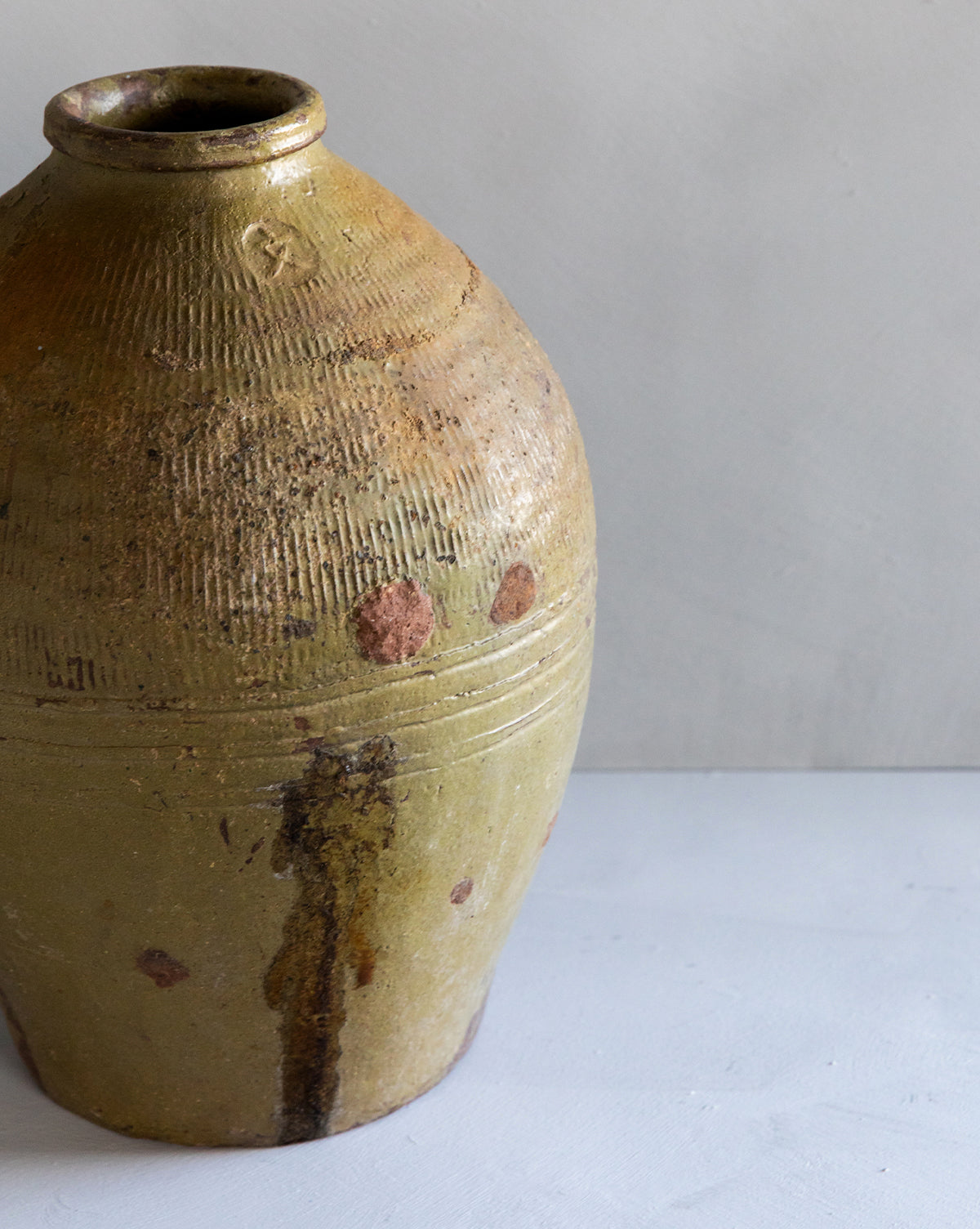 Vintage Mijiu Jar
