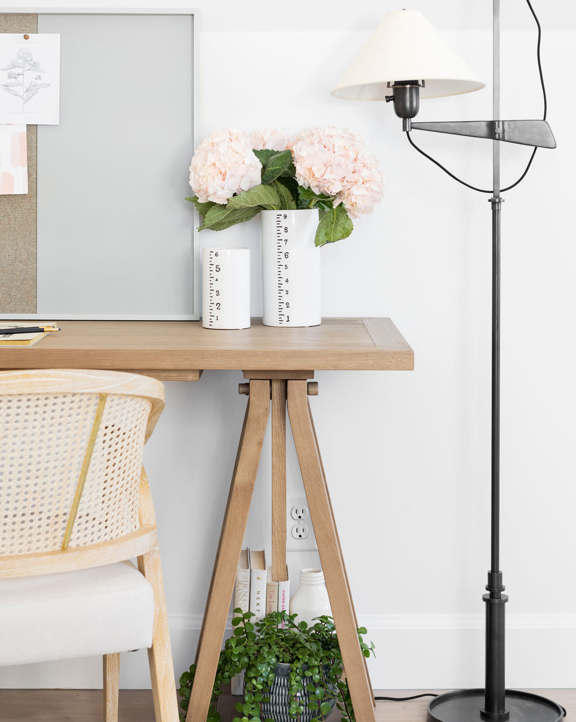Hargett Bridge Arm Floor Lamp