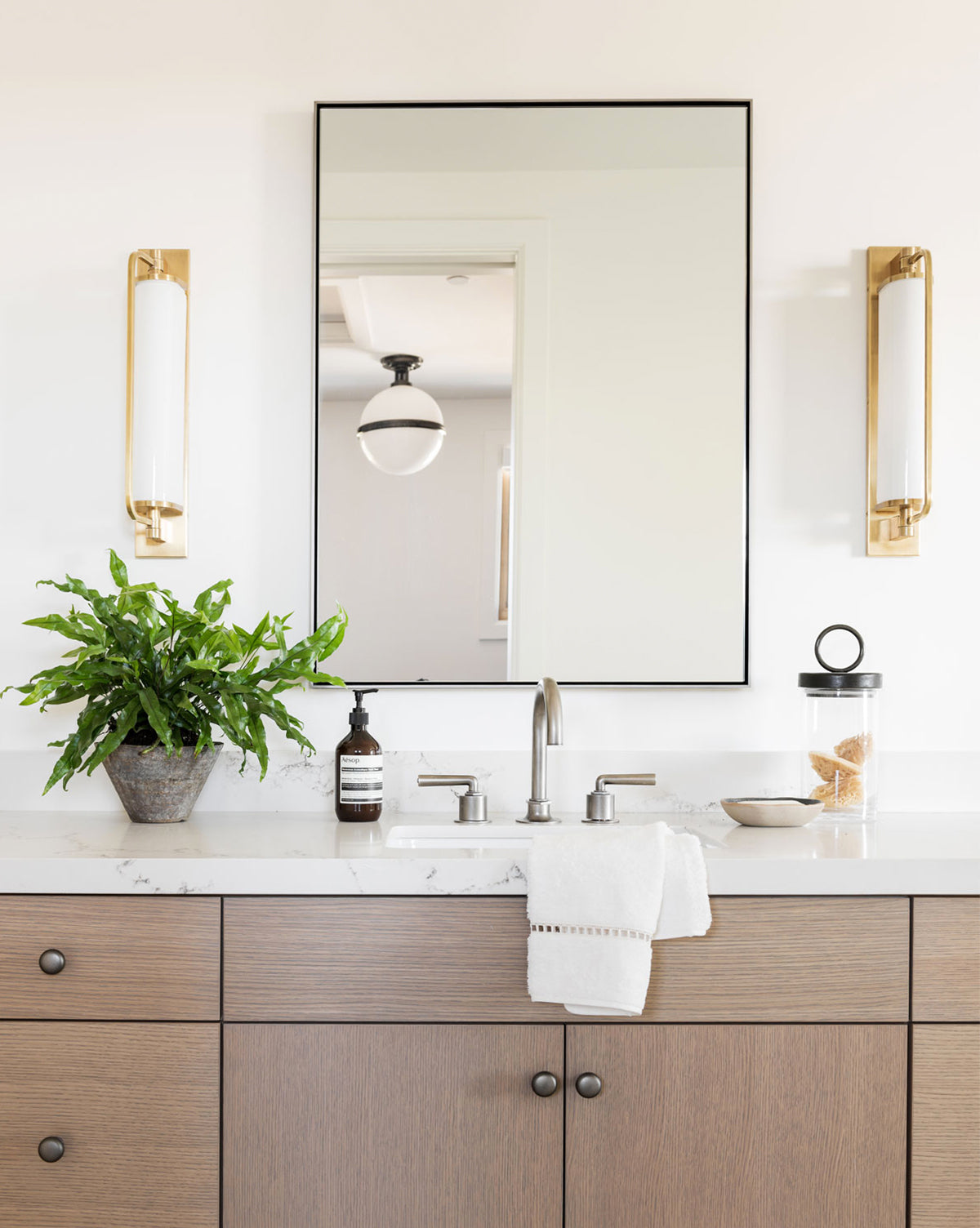 Keeley Pivoting Sconce