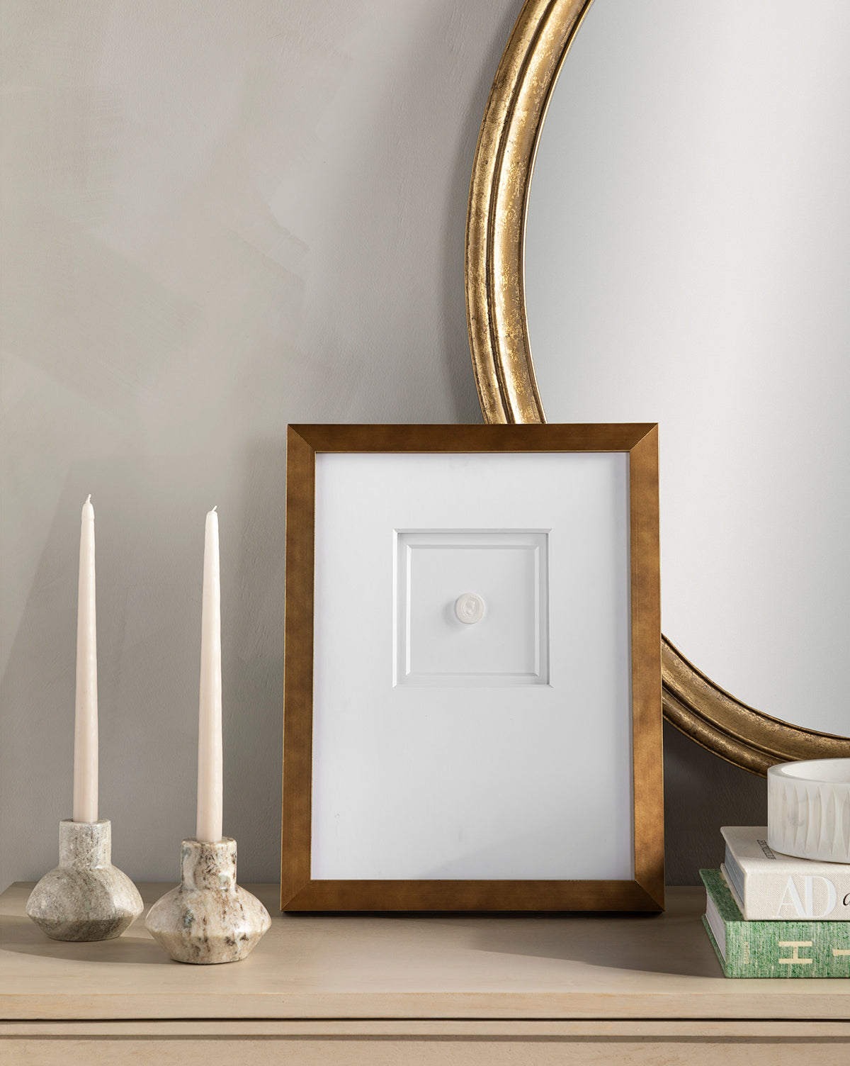 Marble Shaped Taper Holder