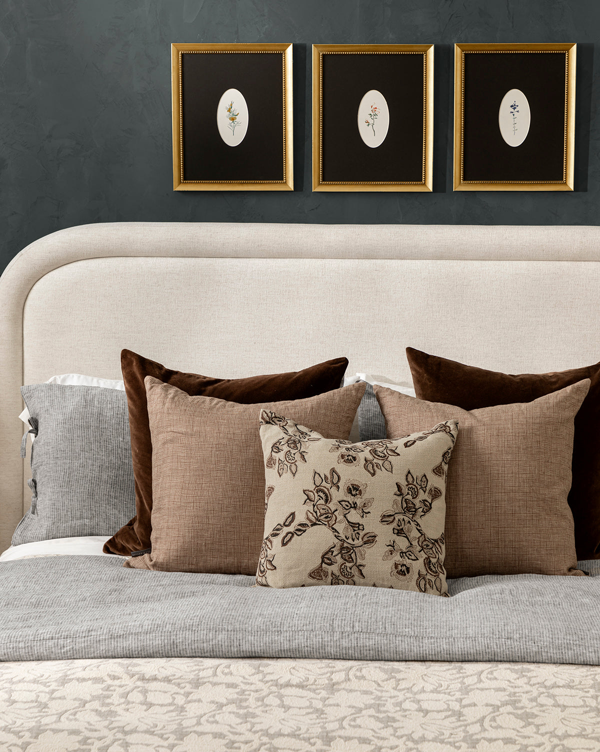 Bellevue Velvet Pillow Cover
