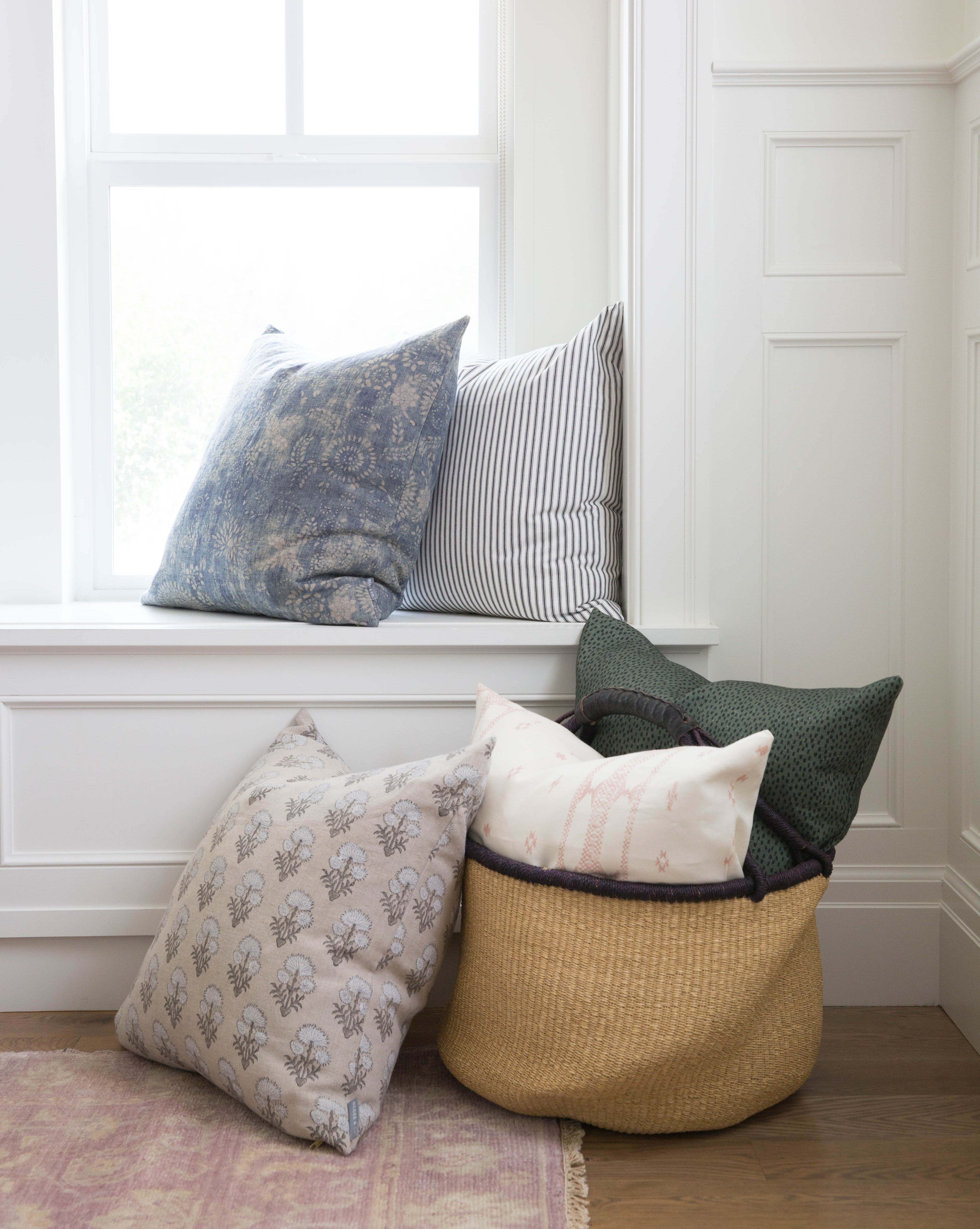 Lyra Pillow Cover