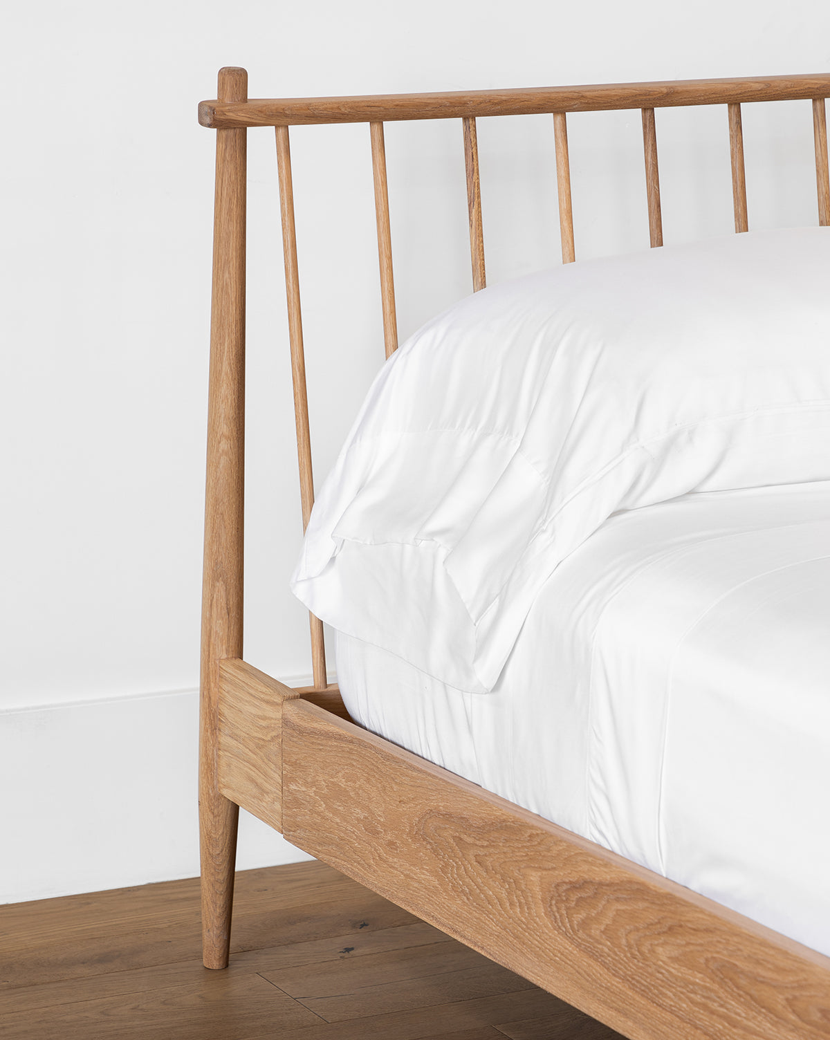 Dominic Oak Bed