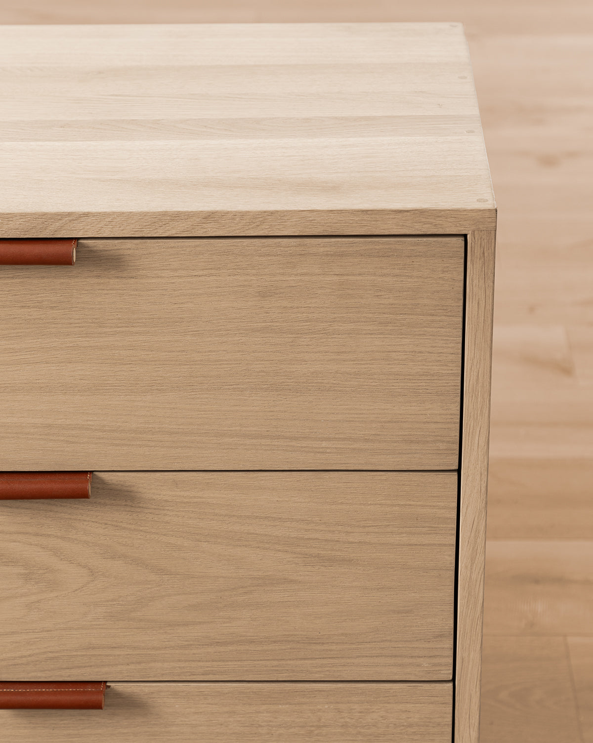 Kayson Dresser