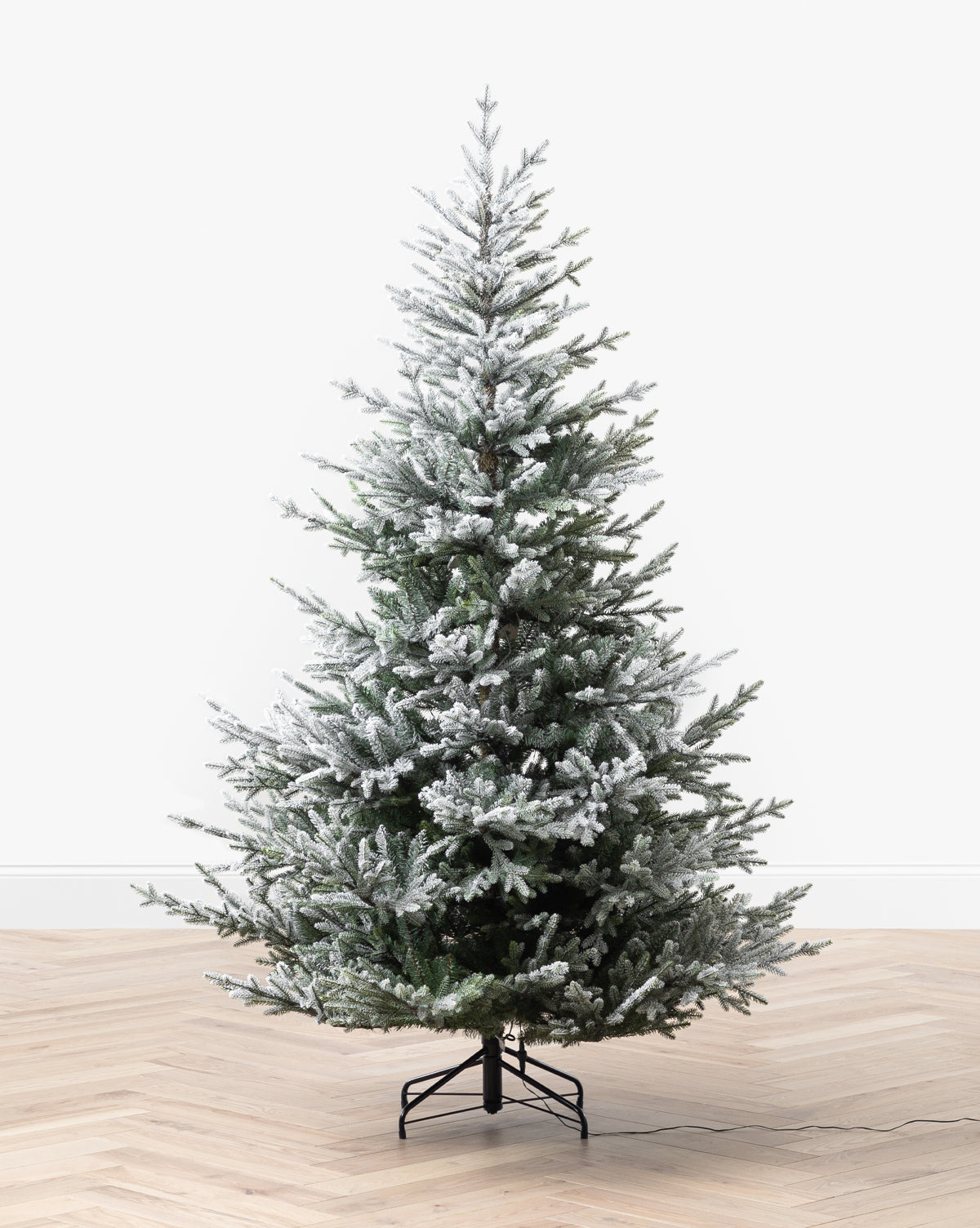 Snowy Norway 7' Faux Tree