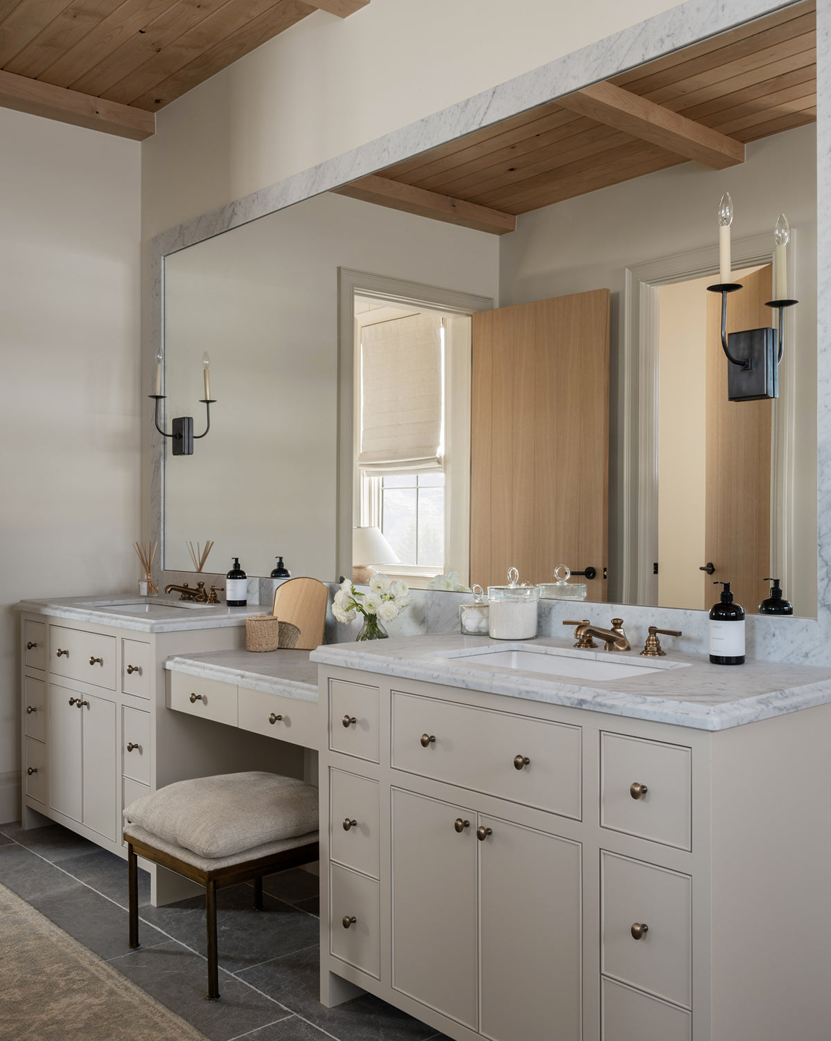 TT Single Sconce